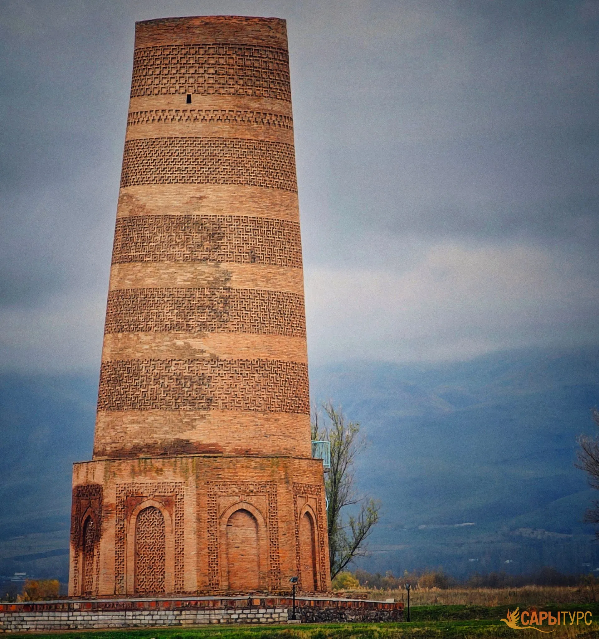 Башня Бурана, 11 век