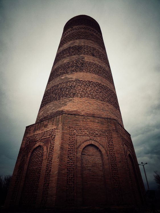 Маковые поля Киргизии. Весенний тур на озеро Иссык-Куль.