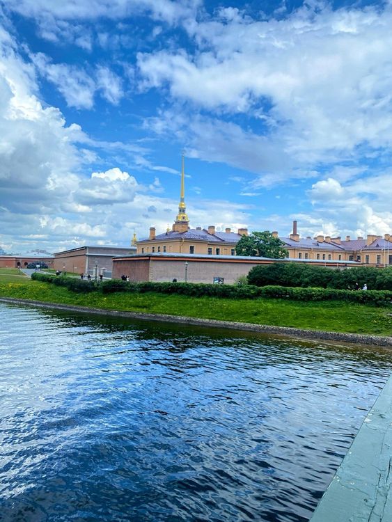 Санкт-Петербург: неочевидный и невероятный