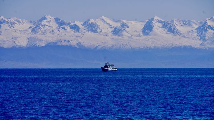 Тур на Иссык-Куль с посещением каньонов на 1 день