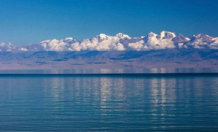 Экскурсия на пароходе по озеру Иссык-Куль