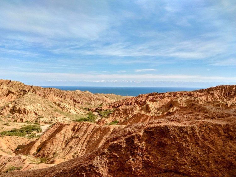 Экскурсия на южный берег Иссык-Куля: каньон Сказка, водопады Барскоона