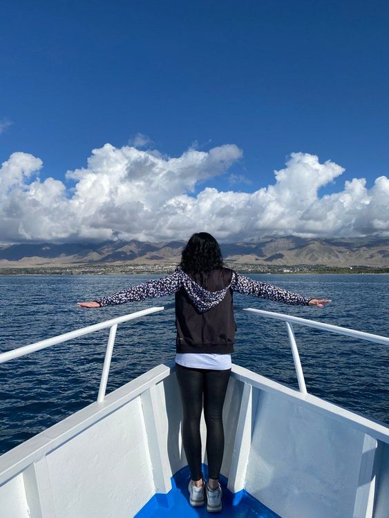 Экскурсия на пароходе по озеру Иссык-Куль